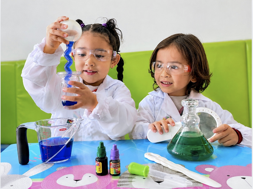 Experiencia académica en el laboratorio del Colegio Calatrava